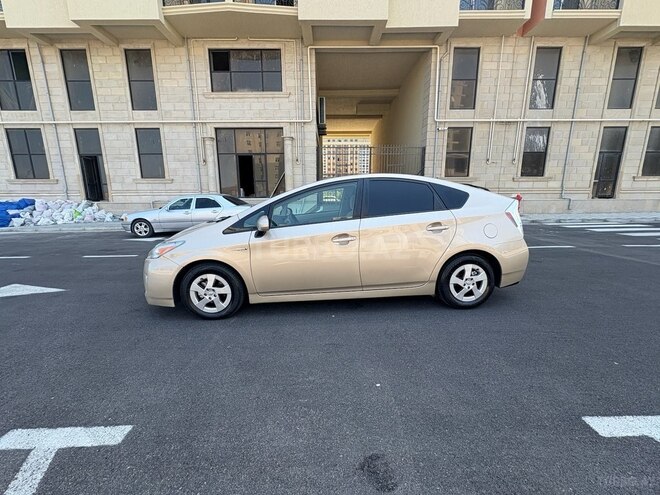 Toyota Prius 2010, 330,000 km - 1.8 l - Sumqayıt
