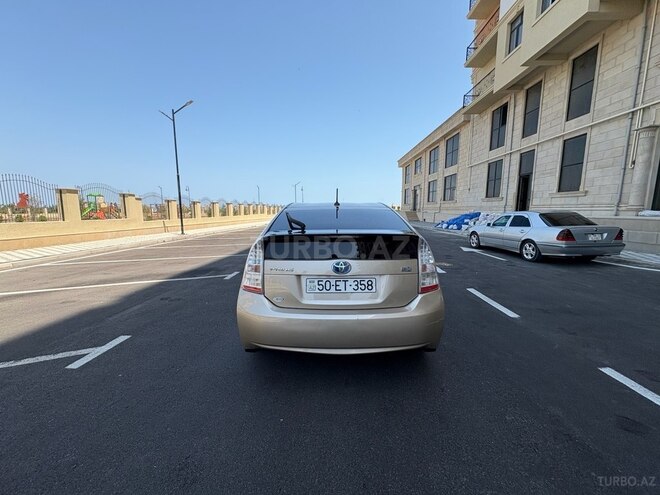 Toyota Prius 2010, 330,000 km - 1.8 l - Sumqayıt