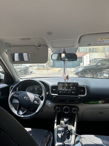 Hyundai Venue 2024, 24,000 km - 1.6 l - Bakı