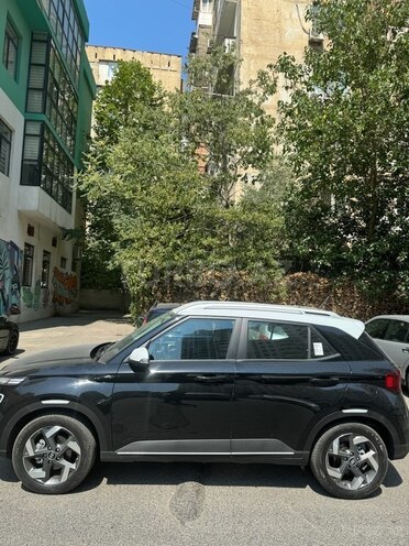 Hyundai Venue 2024, 24,000 km - 1.6 l - Bakı