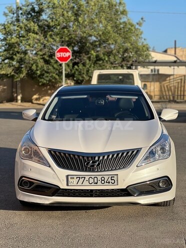 Hyundai Grandeur 2015, 235,000 km - 2.2 l - Bakı