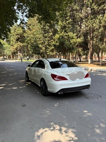 Mercedes  2015, 182,300 km - 1.6 l - Bakı