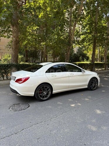 Mercedes  2015, 182,300 km - 1.6 l - Bakı