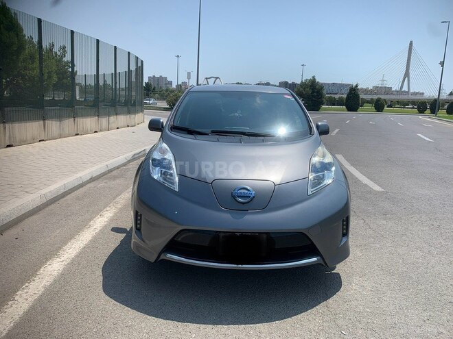 Nissan Leaf 2015, 230,000 km - 0.0 l - Bakı