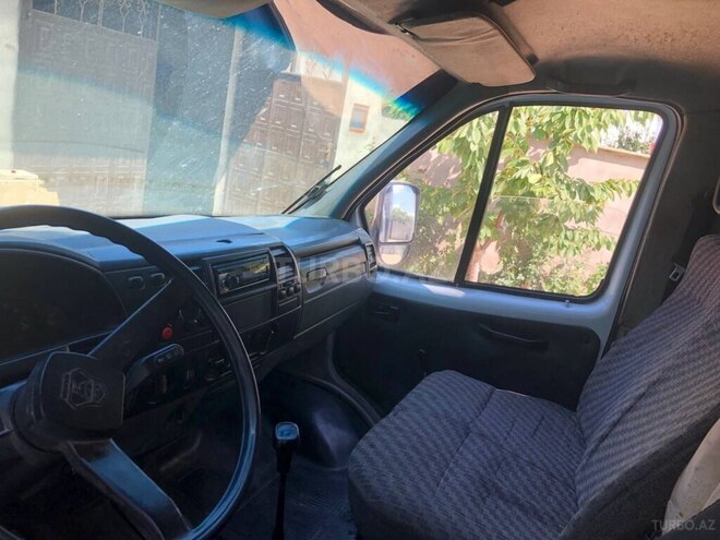 GAZ 3302-744 2004, 393,161 km - 2.4 l - Qusar