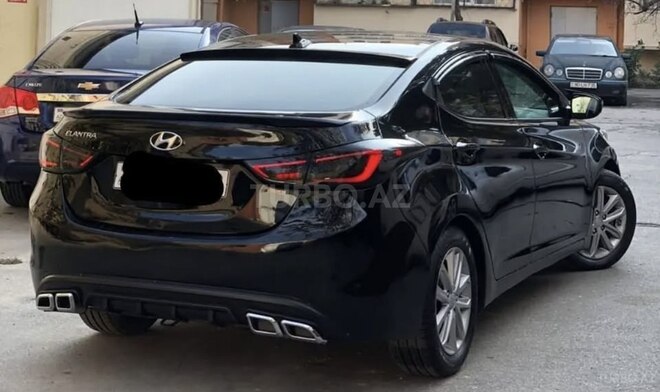 Hyundai Elantra 2015, 178,000 km - 1.8 l - Bakı