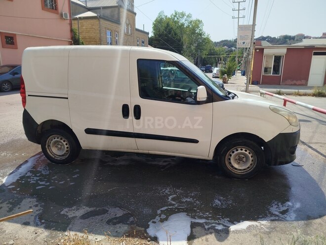 Fiat Doblo 2015, 153,412 km - 1.3 л - Bakı