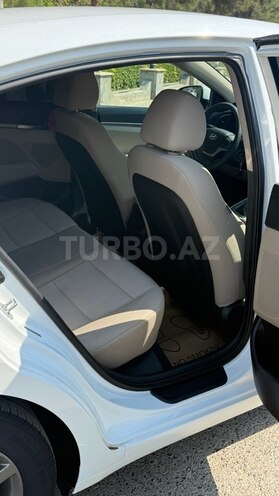 Hyundai Elantra 2018, 223,699 km - 2.0 l - Bakı
