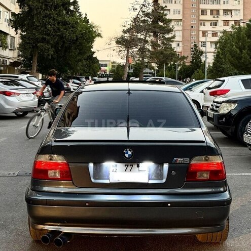 BMW 528 2000, 208,000 km - 2.8 л - Bakı