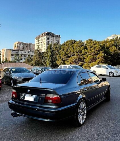 BMW 528 2000, 208,000 km - 2.8 л - Bakı