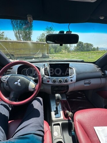 Mitsubishi L200 2014, 410,000 km - 2.5 l - Quba