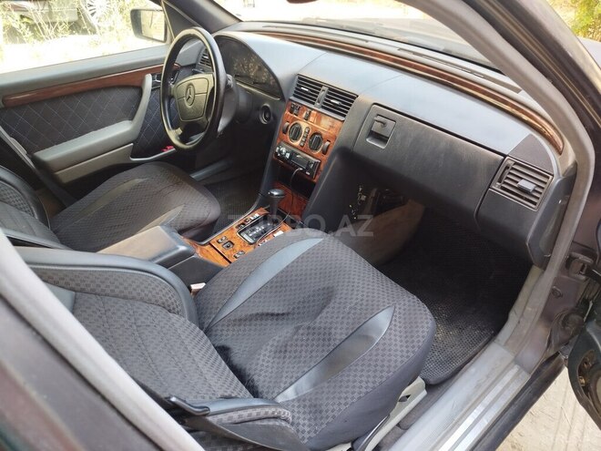 Mercedes C 220 1993, 505,000 km - 2.2 л - Bakı
