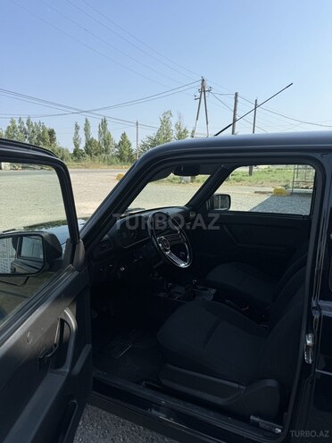 LADA (VAZ) Niva 2024, 38,000 km - 1.7 l - Salyan