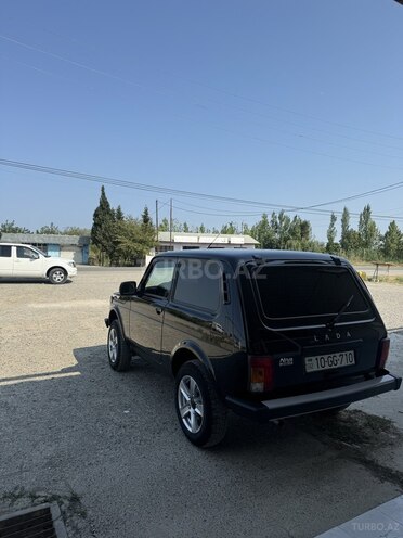 LADA (VAZ) Niva 2024, 38,000 km - 1.7 l - Salyan