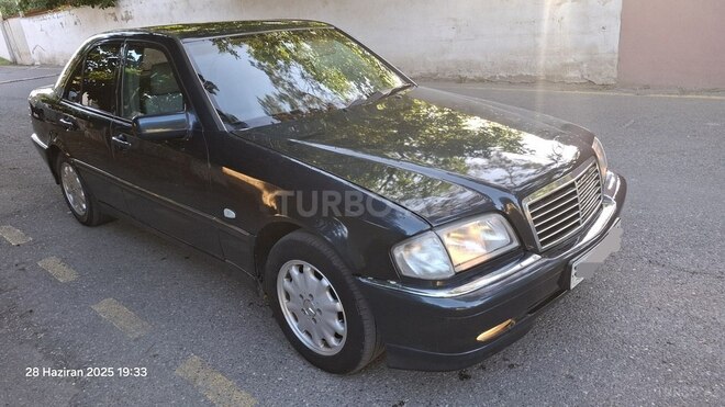 Mercedes C 240 1998, 458,000 km - 2.4 л - Quba