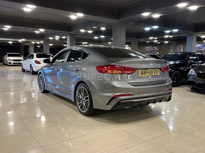 Hyundai Elantra 2018, 115,000 km - 1.6 l - Bakı