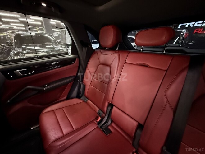 Porsche Cayenne 2019, 40,000 km - 3.0 l - Bakı