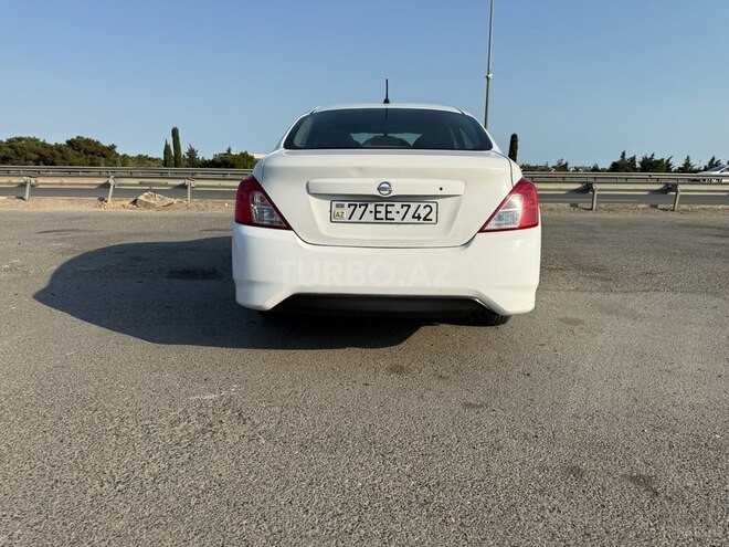 Nissan Versa 2015, 250,000 km - 1.6 l - Bakı