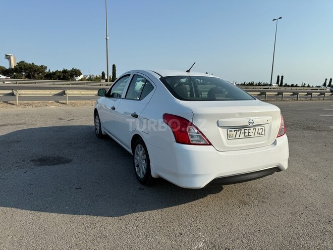 Nissan Versa 2015, 250,000 km - 1.6 l - Bakı