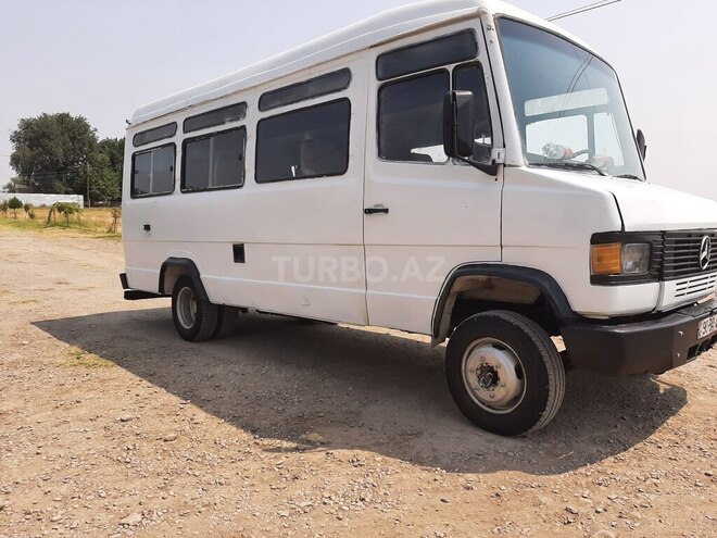 Mercedes 609 D 1992, 332,550 km - 2.3 л - Gəncə