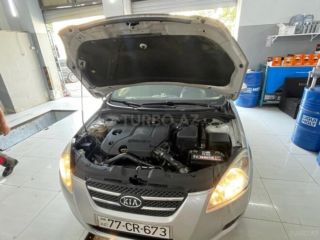Kia  2008, 287,500 km - 1.6 l - Bakı