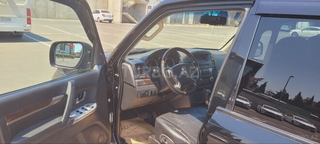 Mitsubishi Pajero 2013, 201,373 km - 3.5 l - Bakı