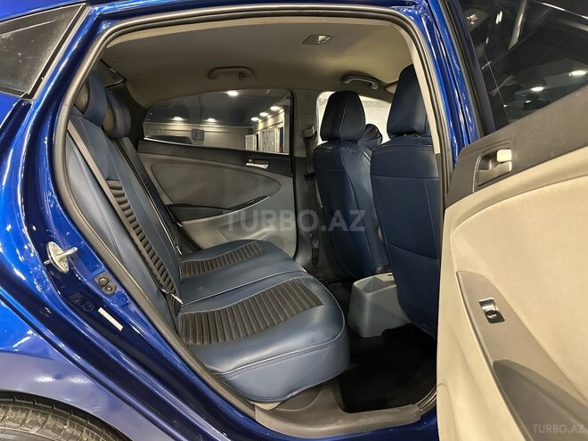 Hyundai Accent 2015, 25,000 km - 1.6 l - Bakı