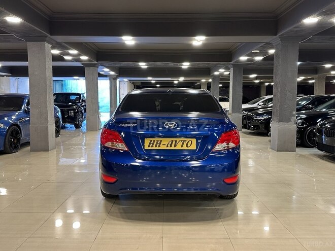 Hyundai Accent 2015, 25,000 km - 1.6 l - Bakı