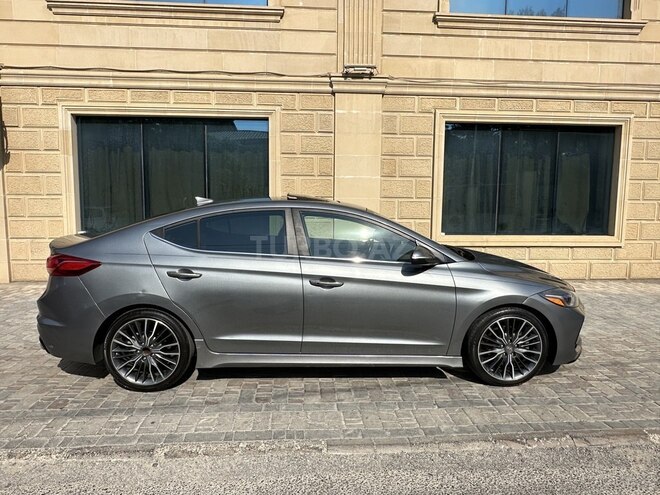 Hyundai Elantra 2018, 146,450 km - 1.6 l - Bakı