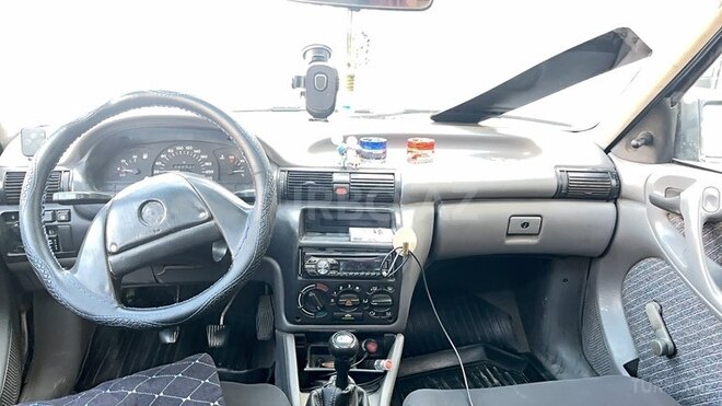 Opel Astra 1993, 540,000 km - 1.4 l - Bakı