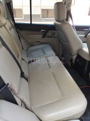 Mitsubishi Pajero 2011, 193,000 km - 3.5 l - Bakı