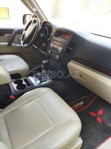 Mitsubishi Pajero 2011, 193,000 km - 3.5 l - Bakı