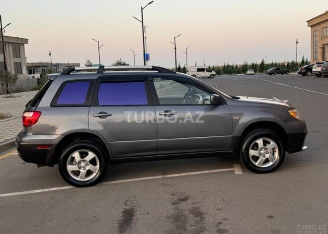 Mitsubishi Outlander 2006, 300,000 km - 2.4 l - Bakı
