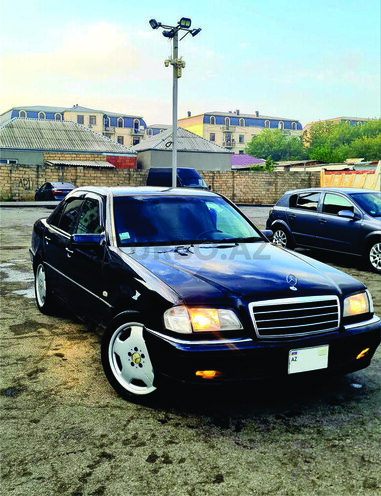 Mercedes C 240 2000, 520,000 km - 2.4 л - Bakı