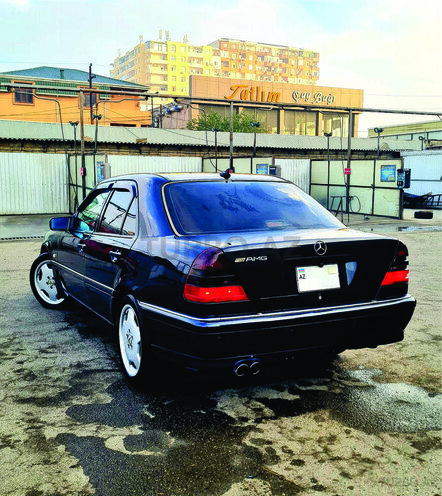 Mercedes C 240 2000, 520,000 km - 2.4 л - Bakı