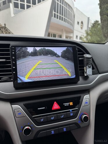 Hyundai Elantra 2018, 80,000 km - 2.0 l - Bakı
