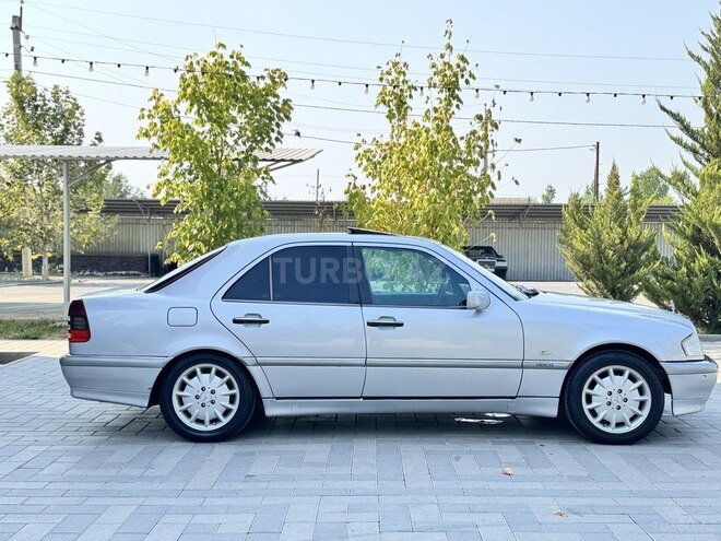 Mercedes C 240 1999, 290,000 km - 2.4 l - Sabirabad