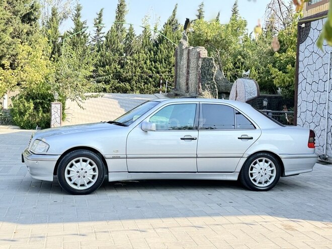 Mercedes C 240 1999, 290,000 km - 2.4 l - Sabirabad