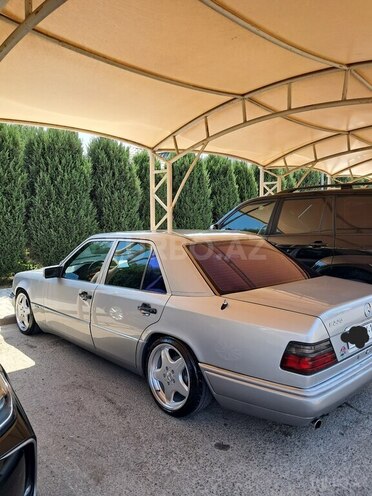 Mercedes E 220 1994, 315,000 km - 2.2 l - Bakı