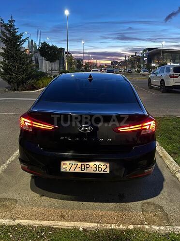 Hyundai Elantra 2018, 117,482 km - 2.0 л - Bakı