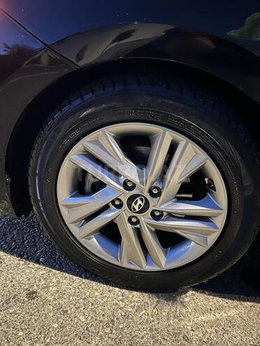 Hyundai Elantra 2018, 117,482 km - 2.0 л - Bakı