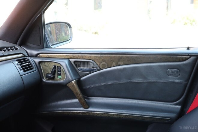 Mercedes E 240 1998, 320,000 km - 2.4 l - Bakı