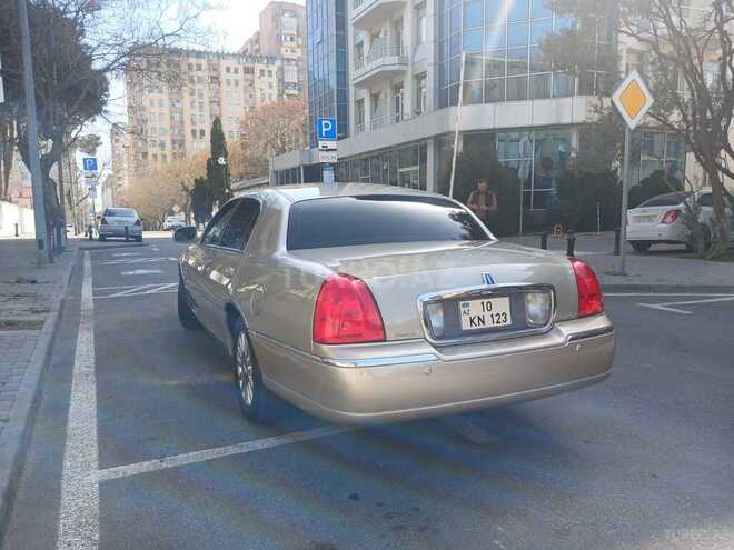 Lincoln Town Car 2004, 167,000 km - 4.6 l - Bakı