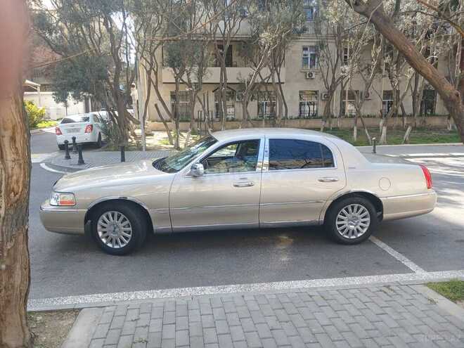 Lincoln Town Car 2004, 167,000 km - 4.6 l - Bakı