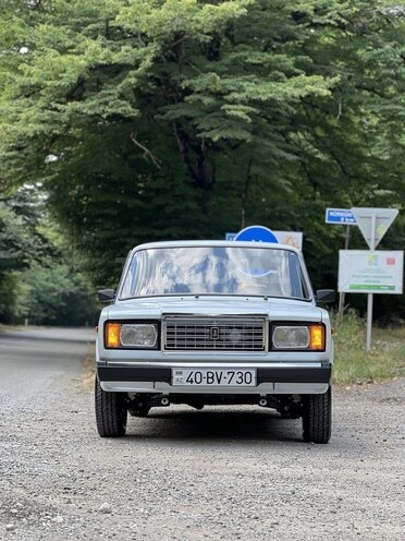 LADA (VAZ) 2107 2011, 285,400 km - 1.6 l - Quba