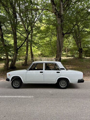 LADA (VAZ) 2107 2011, 285,400 km - 1.6 l - Quba