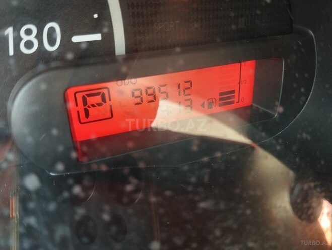 Nissan March 2011, 99,500 km - 1.2 l - Bakı