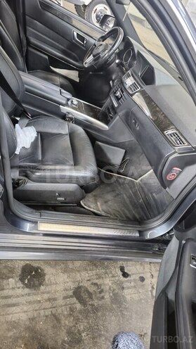 Mercedes E 220 d 2013, 272,443 km - 2.2 л - Bakı