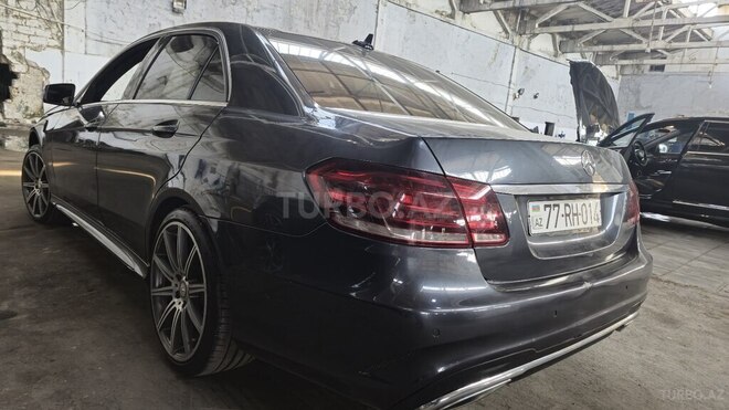 Mercedes E 220 d 2013, 272,443 km - 2.2 л - Bakı