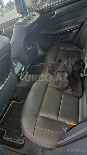 Mercedes E 220 d 2013, 272,443 km - 2.2 л - Bakı